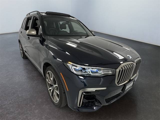 2021 BMW X7 M50i AWD photo