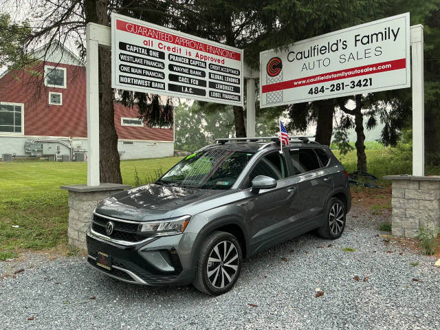 2022 Volkswagen Taos SE FWD photo