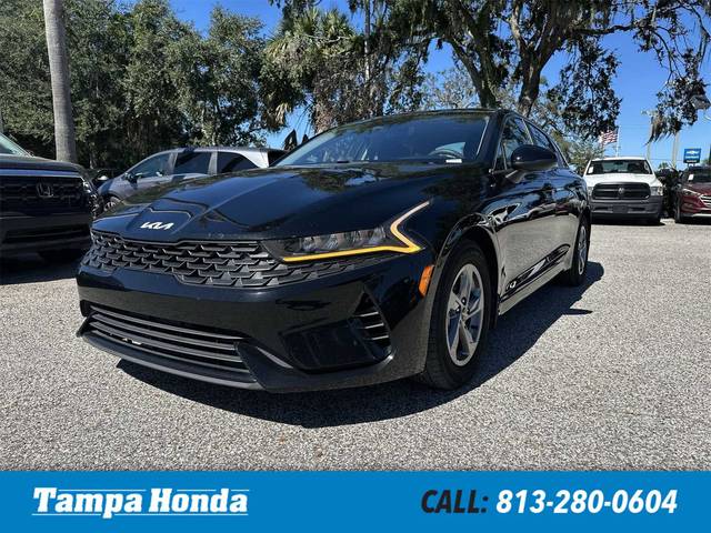 2022 Kia K5 LXS FWD photo