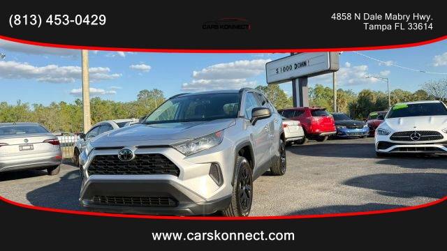 2021 Toyota RAV4 LE FWD photo