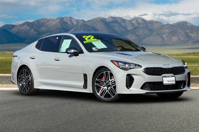 2022 Kia Stinger GT2 RWD photo