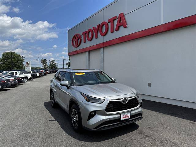 2021 Toyota Highlander XLE AWD photo