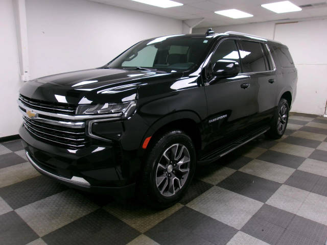 2021 Chevrolet Suburban LT 4WD photo