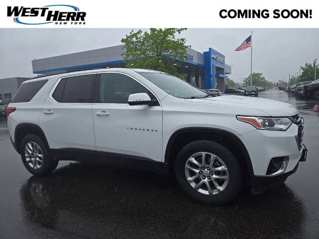 2021 Chevrolet Traverse LT Cloth AWD photo