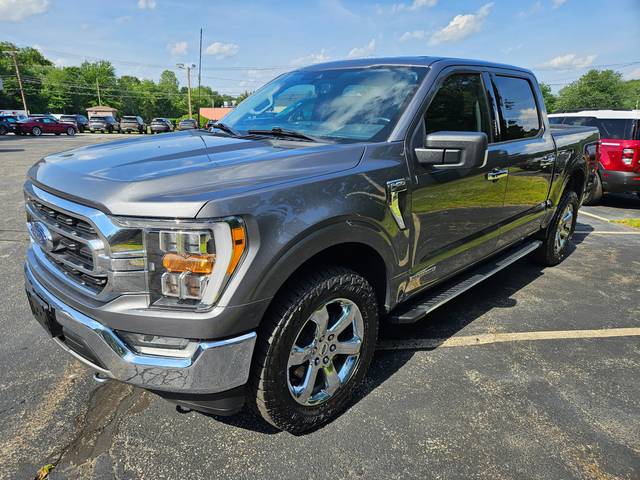 2021 Ford F-150 XLT 4WD photo