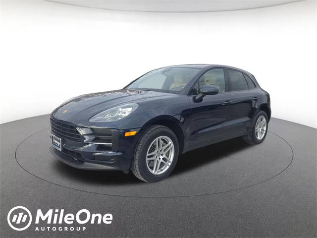 2021 Porsche Macan AWD photo