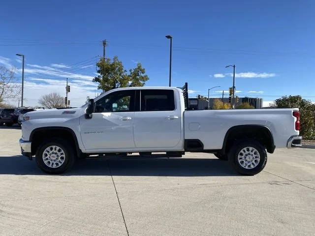 2021 Chevrolet Silverado 3500HD LT 4WD photo