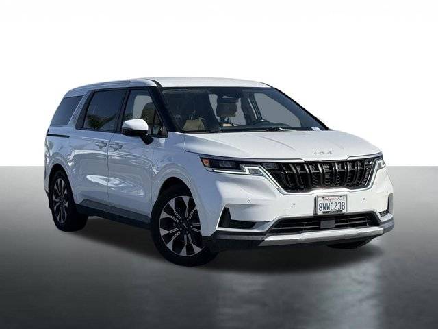 2022 Kia Carnival EX FWD photo