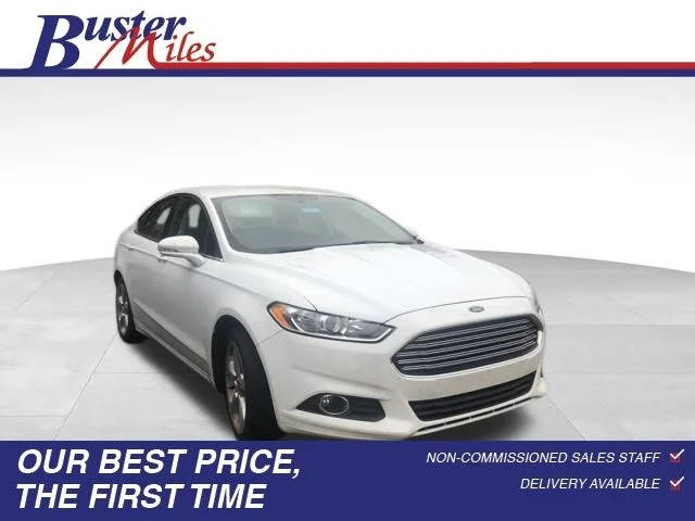 2016 Ford Fusion SE FWD photo