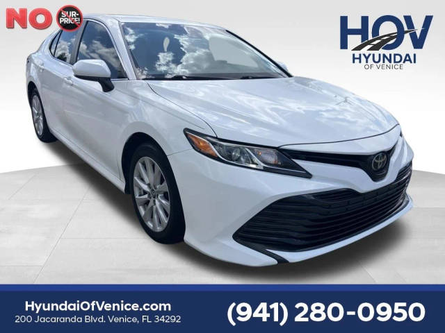 2018 Toyota Camry LE FWD photo