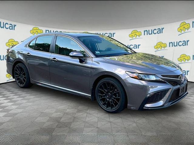 2021 Toyota Camry SE FWD photo