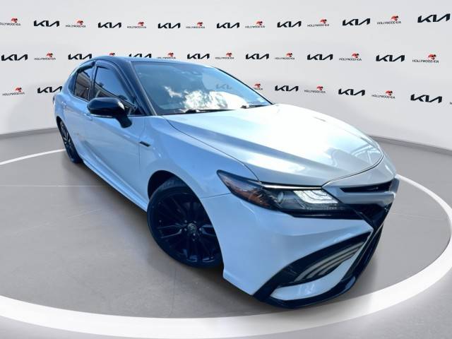 2021 Toyota Camry XSE FWD photo