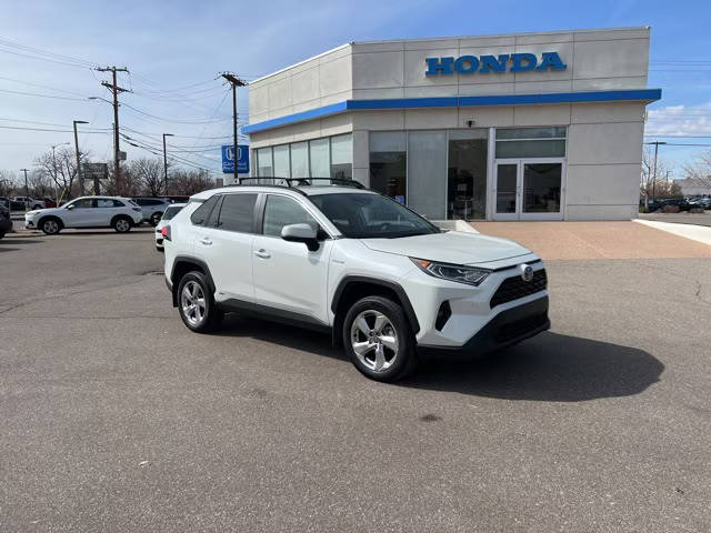 2021 Toyota RAV4 Hybrid XLE Premium AWD photo