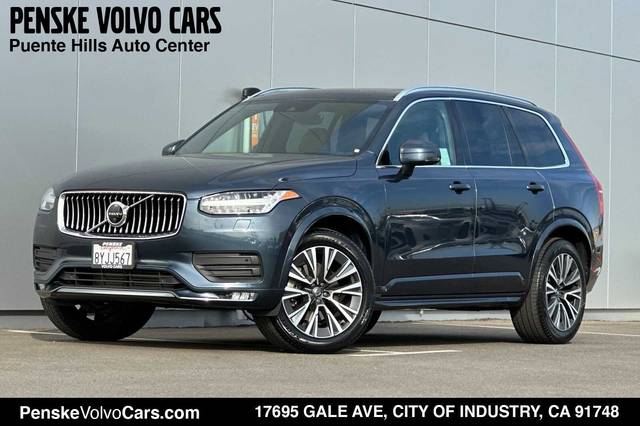 2021 Volvo XC90 Momentum AWD photo