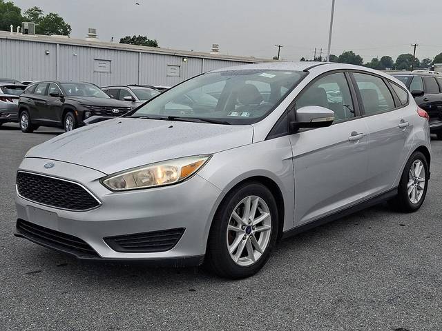 2015 Ford Focus SE FWD photo