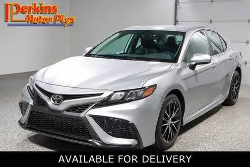 2021 Toyota Camry SE FWD photo