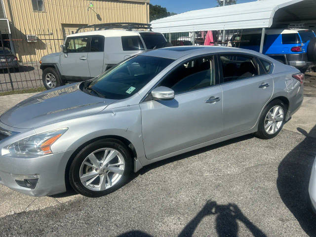 2015 Nissan Altima 2.5 SV FWD photo