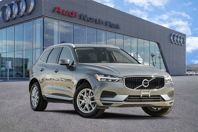 2019 Volvo XC60 Momentum AWD photo