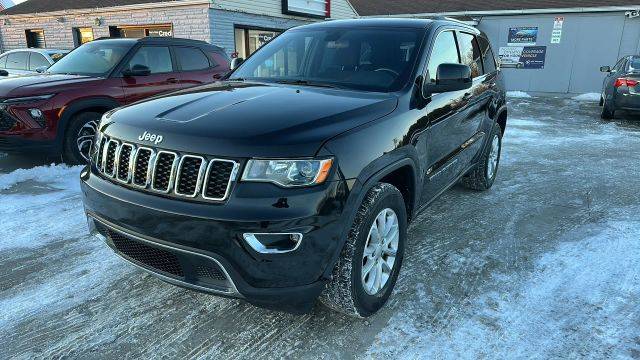 2021 Jeep Grand Cherokee Laredo E 4WD photo