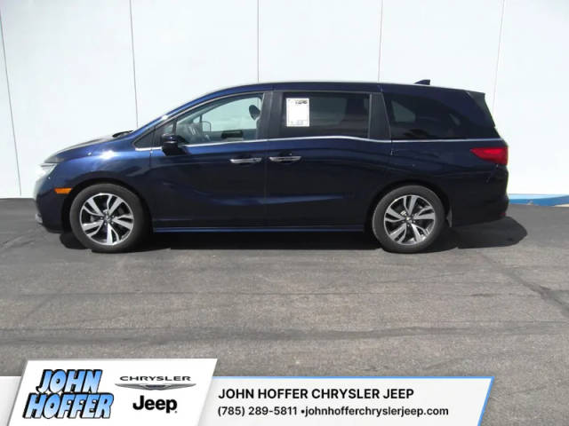 2022 Honda Odyssey Touring FWD photo