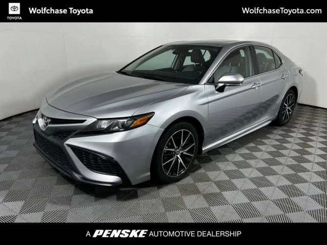 2021 Toyota Camry SE FWD photo