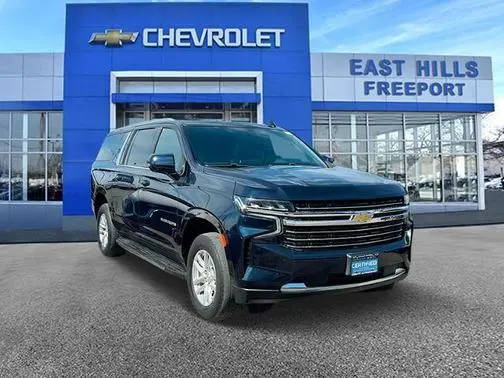 2021 Chevrolet Suburban LT 4WD photo