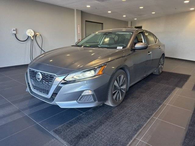 2021 Nissan Altima 2.5 SV FWD photo