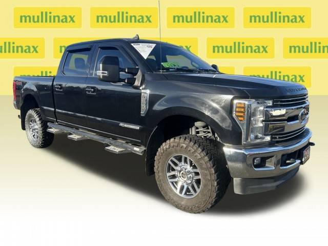 2019 Ford LARIAT 4WD photo