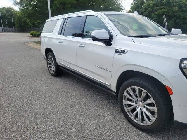 2021 GMC Yukon XL Denali 4WD photo