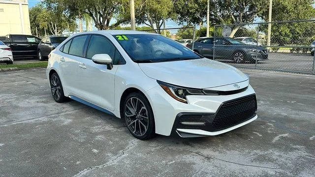 2021 Toyota Corolla SE FWD photo