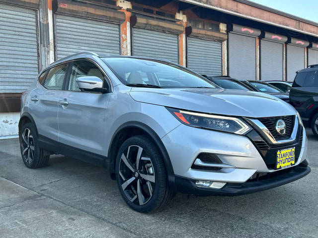 2021 Nissan Rogue Sport SL AWD photo