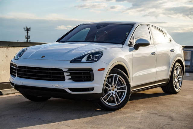 2021 Porsche Cayenne Coupe  AWD photo