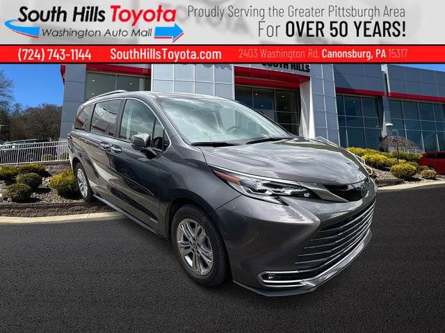 2021 Toyota Sienna Platinum AWD photo
