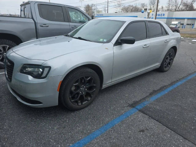 2021 Chrysler 300 Touring AWD photo