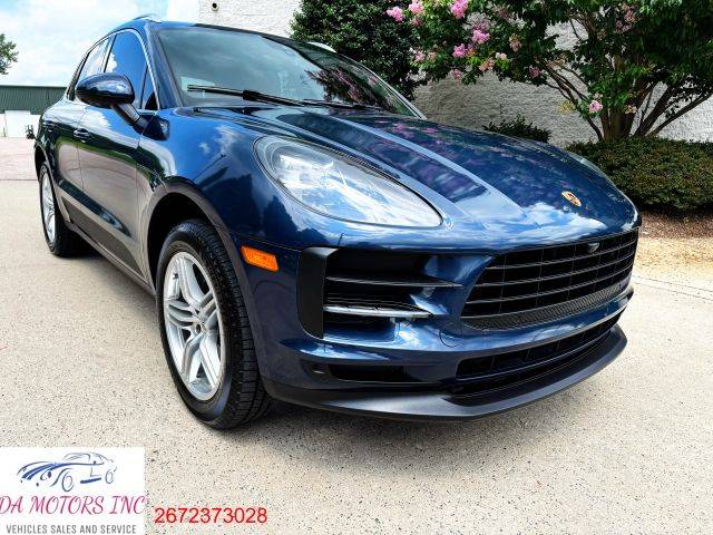 2021 Porsche Macan AWD photo