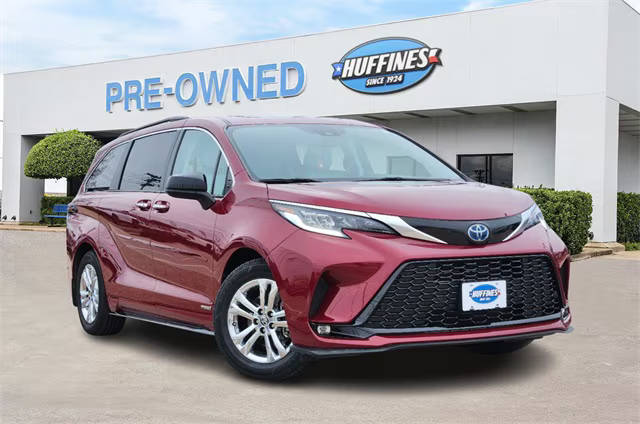 2021 Toyota Sienna XSE AWD photo