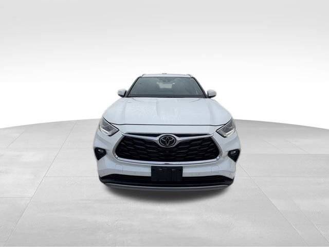 2021 Toyota Highlander Platinum AWD photo