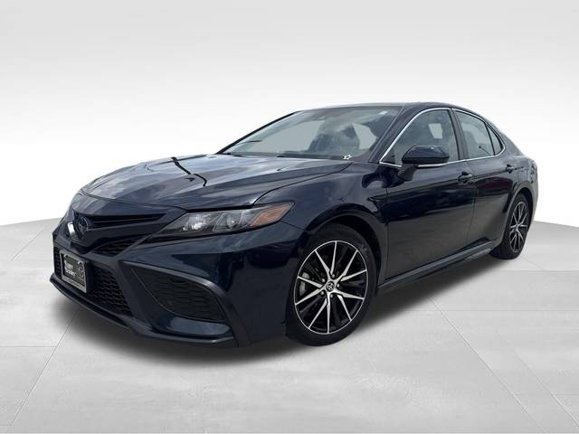 2021 Toyota Camry Hybrid SE FWD photo