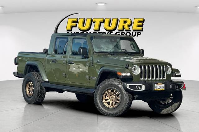 2021 Jeep Gladiator Overland 4WD photo