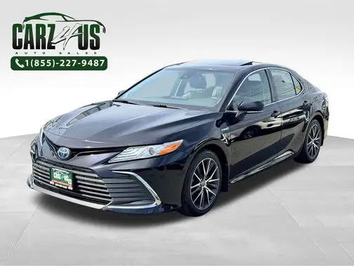 2021 Toyota Camry Hybrid XLE FWD photo