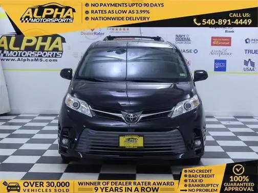 2020 Toyota Sienna XLE FWD photo