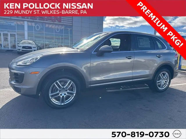 2016 Porsche Cayenne  AWD photo