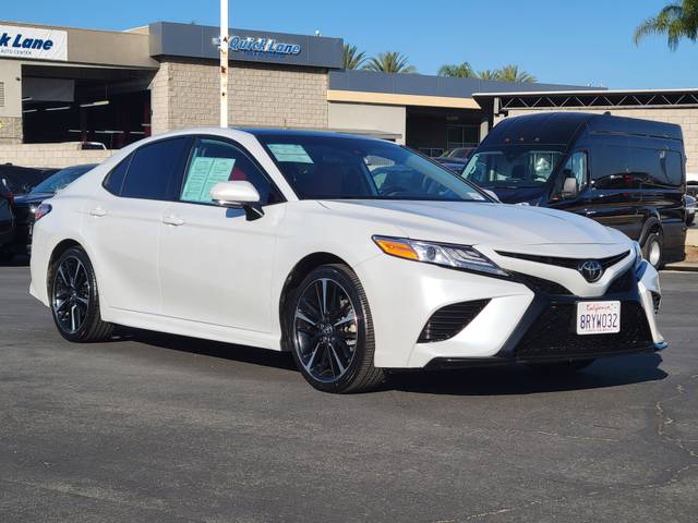 2020 Toyota Camry XSE FWD photo