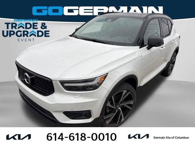 2021 Volvo XC40 R-Design AWD photo