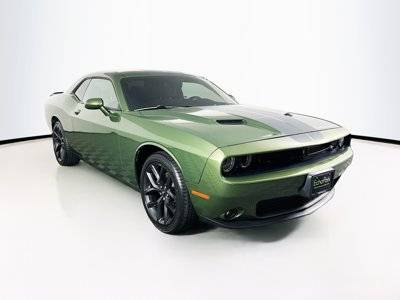 2021 Dodge Challenger SXT RWD photo