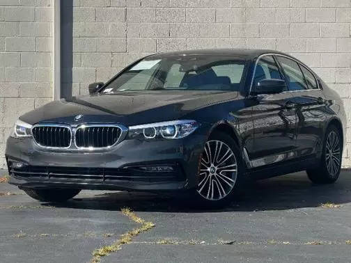 2018 BMW 5 Series 530i xDrive AWD photo