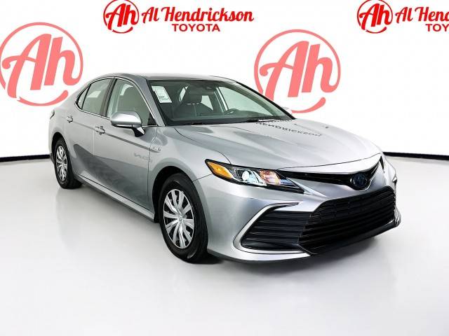 2021 Toyota Camry Hybrid LE FWD photo