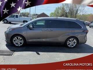 2021 Toyota Sienna Limited FWD photo