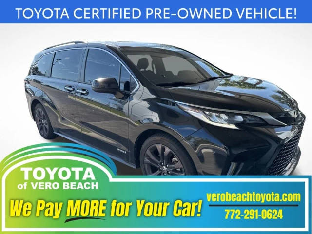 2021 Toyota Sienna XSE FWD photo