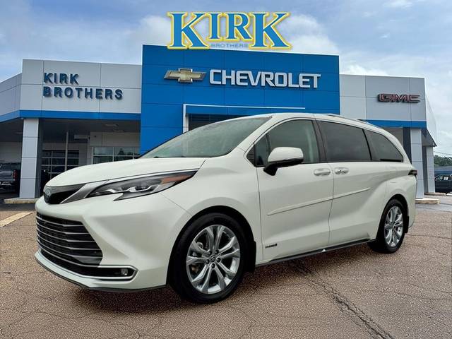 2021 Toyota Sienna Platinum FWD photo